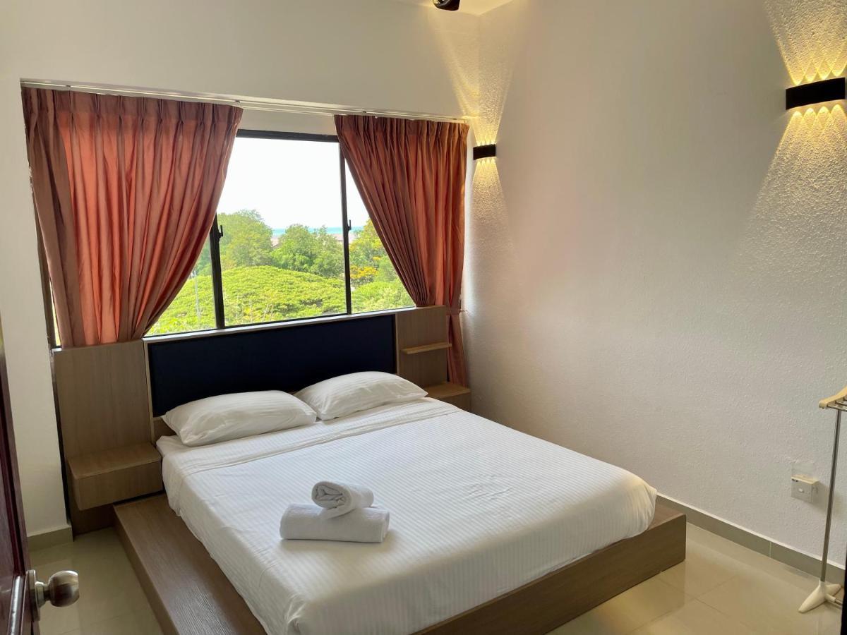 The Ferringhi Sea View At Sri Sayang Apartman Batu Ferringhi Kültér fotó