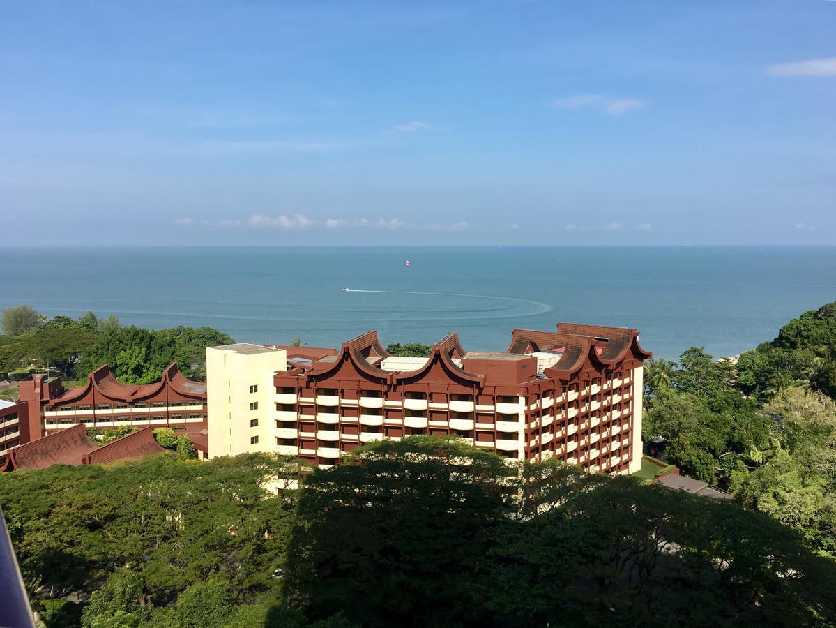 The Ferringhi Sea View At Sri Sayang Apartman Batu Ferringhi Kültér fotó